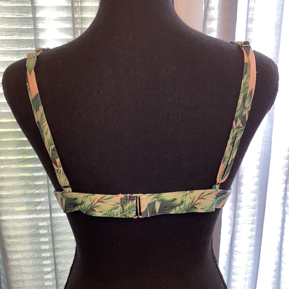 Fashion Nova- High Waisted Tropical Leaf Bikini - Picture 5 of 7